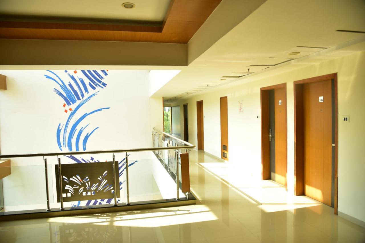 Hi 5 Hotel & Experience Nashik Zewnętrze zdjęcie