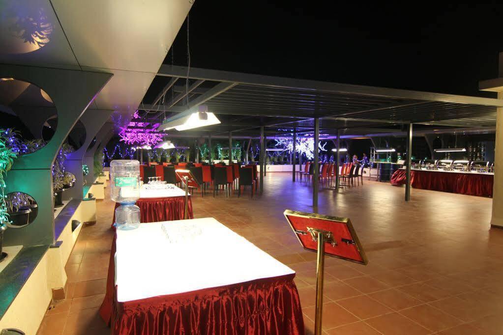 Hi 5 Hotel & Experience Nashik Zewnętrze zdjęcie