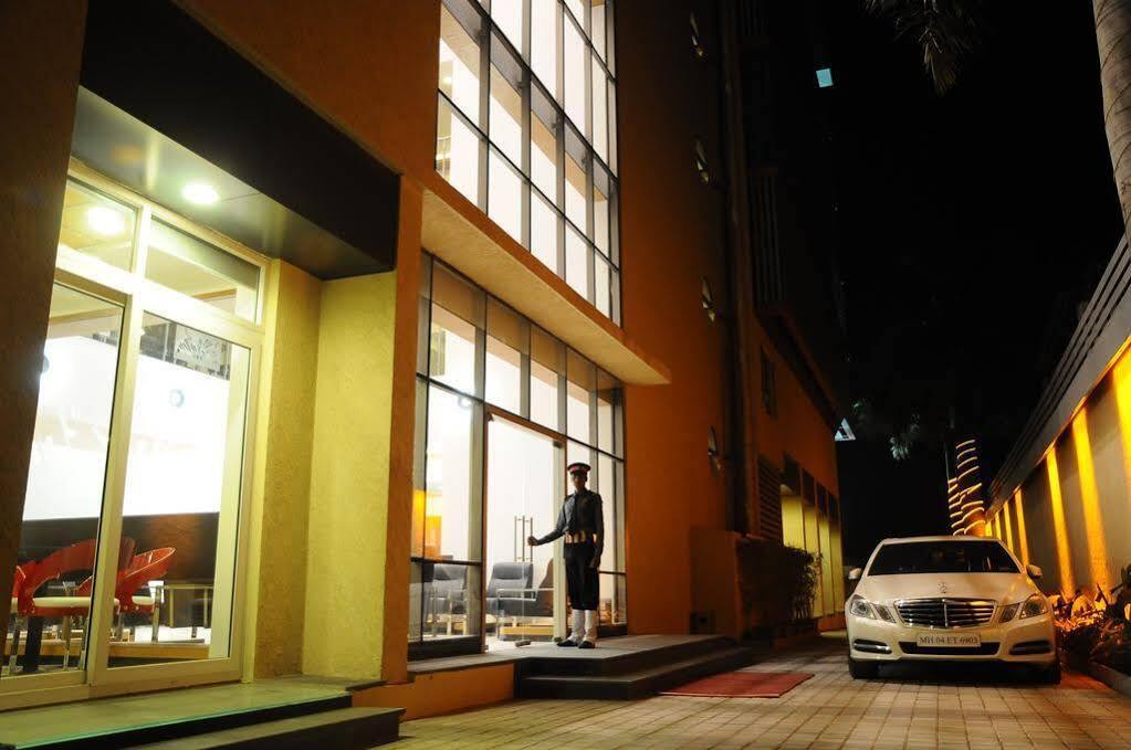 Hi 5 Hotel & Experience Nashik Zewnętrze zdjęcie